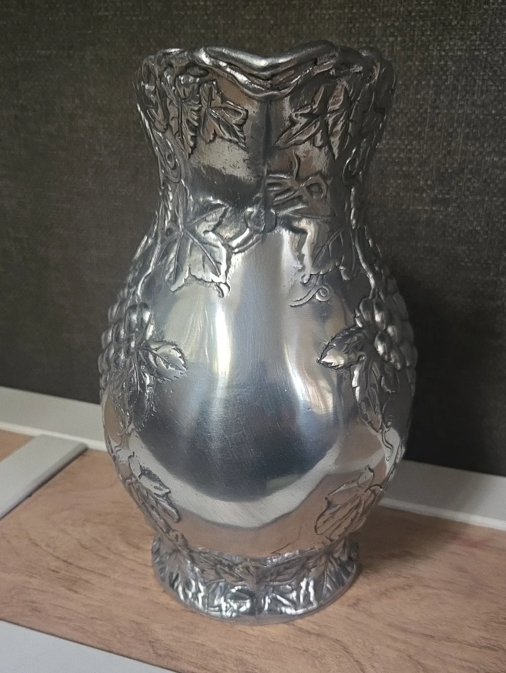 Vintage Arthur Court 1996 Grape Vine Water Pitcher Cast Aluminum 10